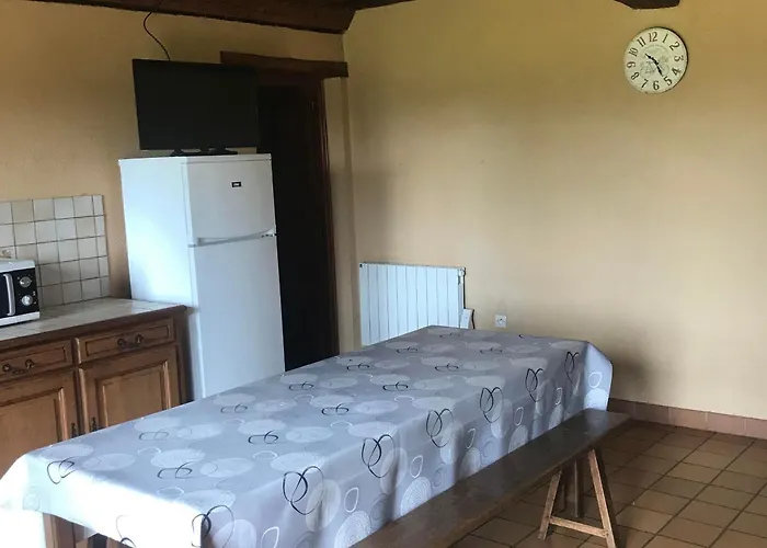 Maison De Plain-pied Avec Jeux, Coin Peche Et Musee Du Velo A Proximite - Fr-1-410-136